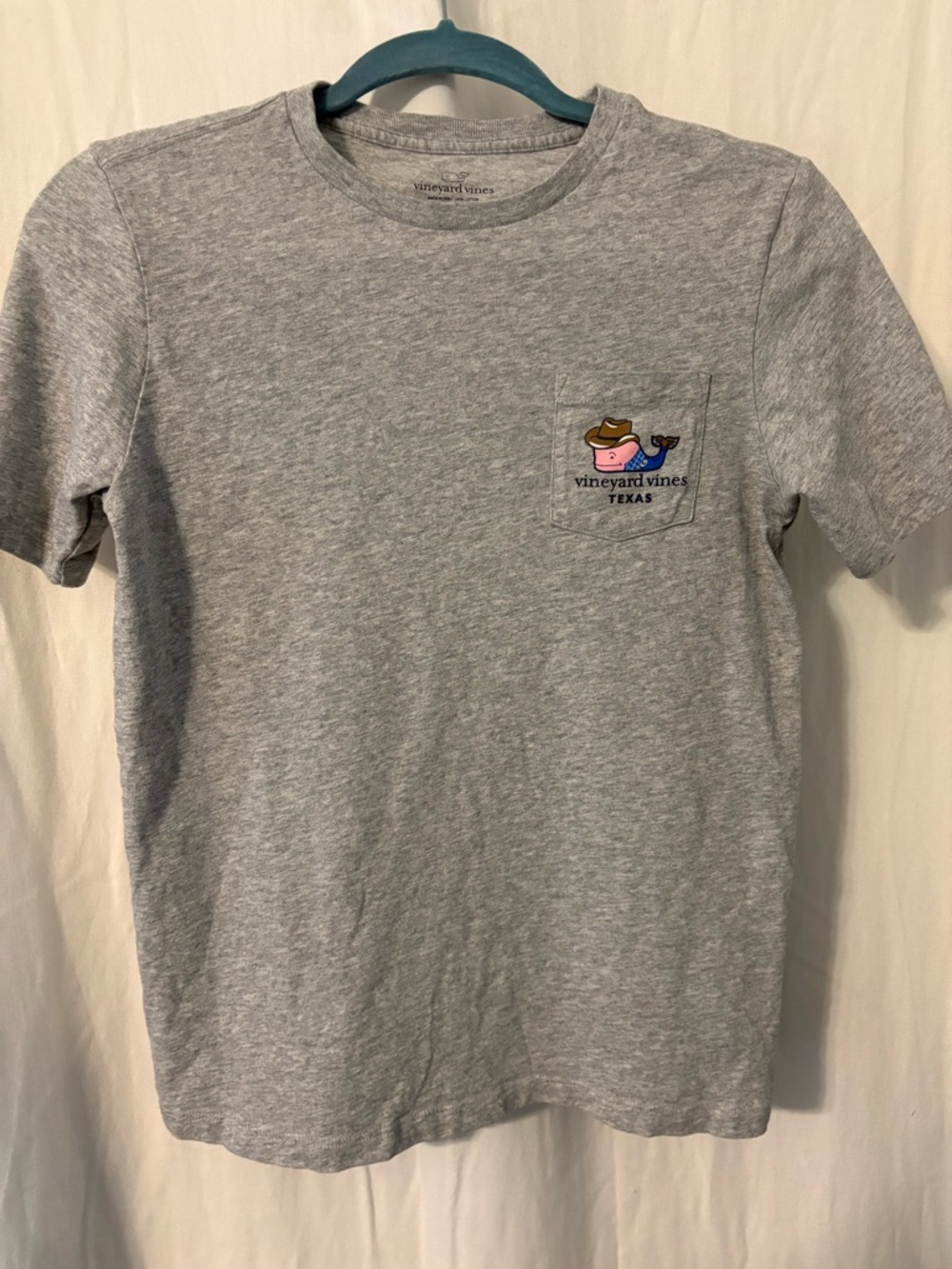 Vineyard Vines Heather Grey Texas Pocket Tee